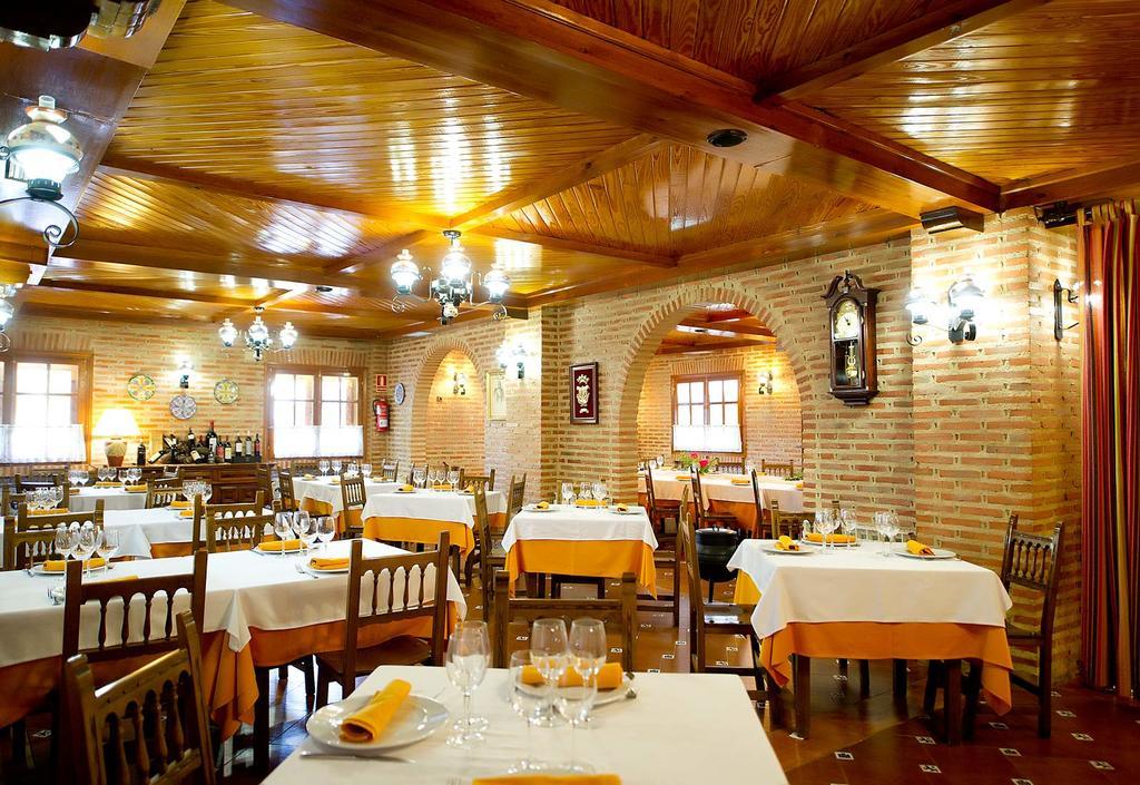 Hospedium Hotel Juan II تورو المظهر الخارجي الصورة